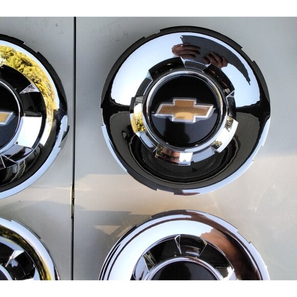 Set of 6 OEM 09 - 14 Chevrolet Tahoe Silverado Suburban Center Cap P/N 19433403 - Picture 7 of 16